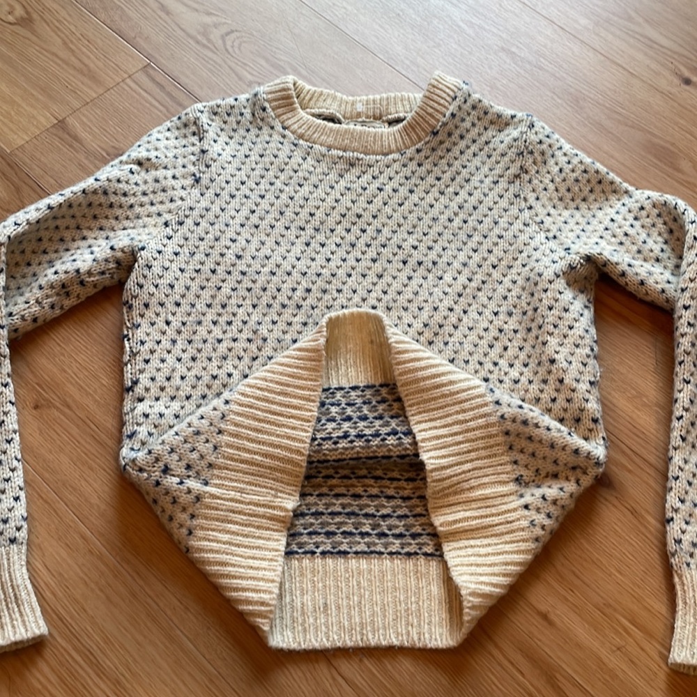 L.L. Bean Cream Crewneck Sweater with Navy Dot Pattern - Picture 4 of 4